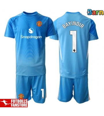 Manchester United Altay Bayindir #1 Målvakt Hemmatröja Barn 2025-26 Kortärmad (+ Korta byxor)